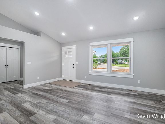 2nd image of 2762 Willowstone Dr
