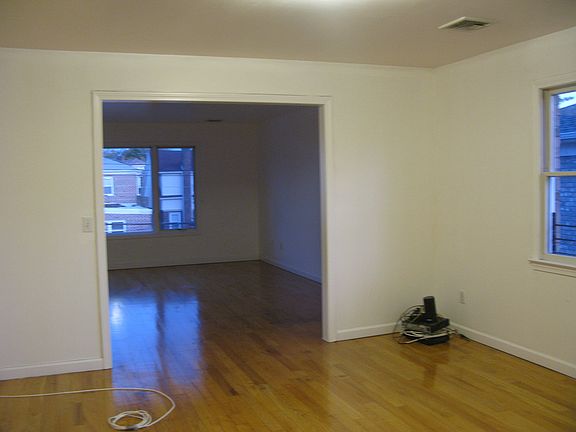 4th image of 97 Hyatt Place # Top Floor
