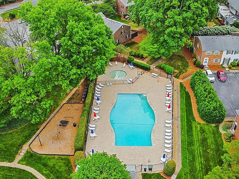2505 Patriot Way #D — Photo 25