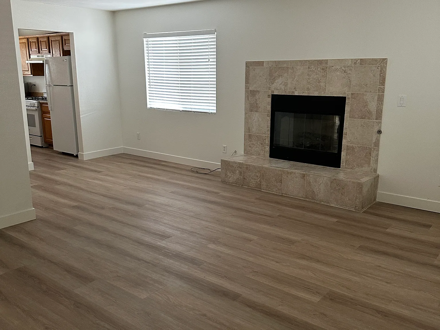5604 Deodar Dr — Photo 4