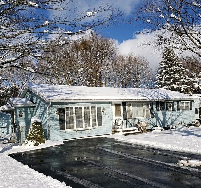 1st image of 328 Dickerson Dr N