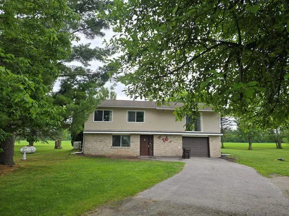 2045 W Erickson Rd, Linwood, MI 48634