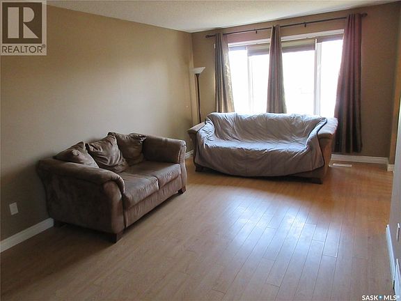 5th image of 1030 Bayda Cres