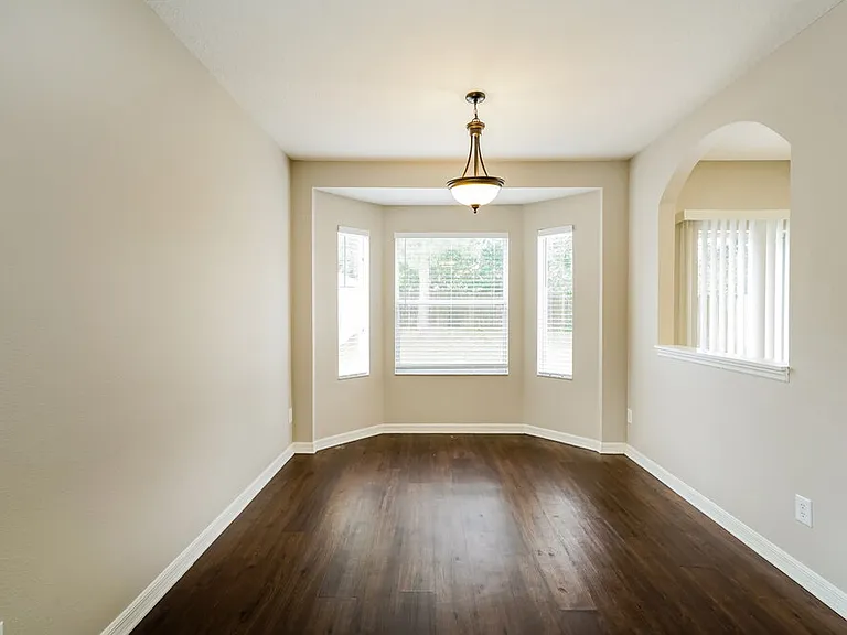 1405 Marsh Wood Dr — Photo 6