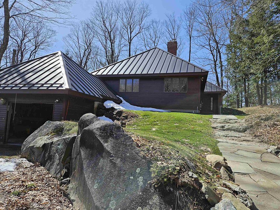 2nd image of 435 Cilley Hill Road