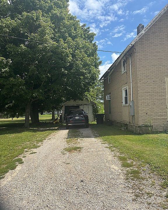 2nd image of 309 S 3rd St