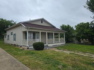 212 E 4th St, Keene, TX 76059