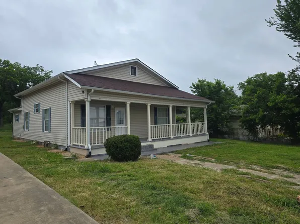 212 E 4th St, Keene, TX 76059