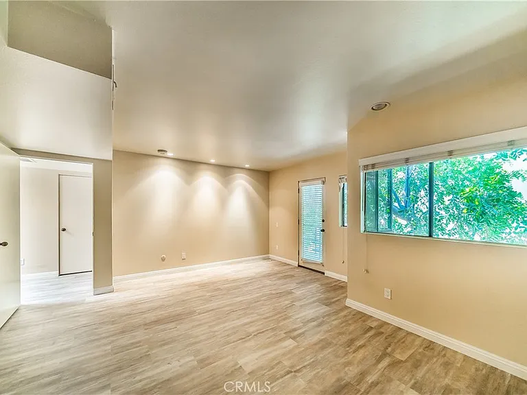 13236 Valleyheart Dr #102 — Photo 22