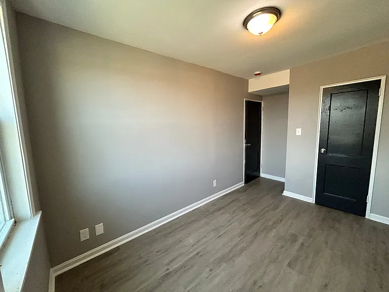 1503 Aldeney Ave — Photo 20