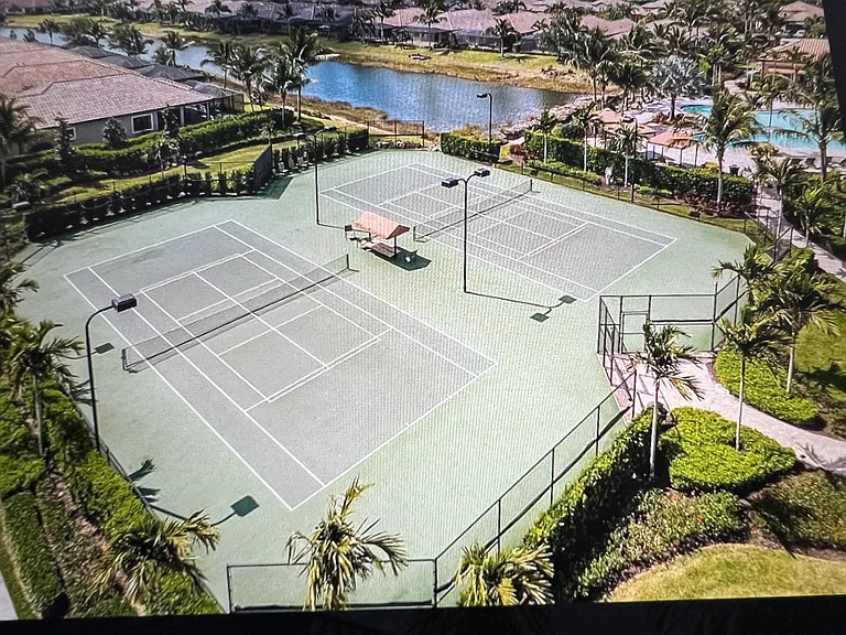 Isla Bella Cir — Photo 21