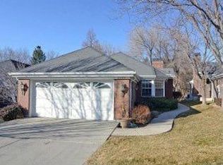 2085 E Harvard Oaks Cir, Salt Lake City, UT 84108
