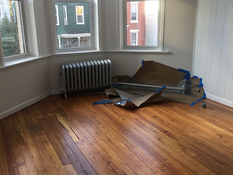1st image of 2745 27th St