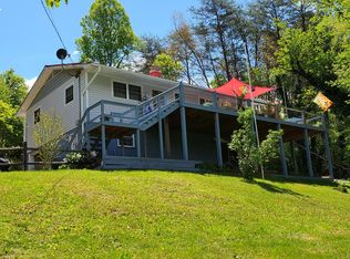 31 Rocky Creek Rd, Franklin, NC 28734