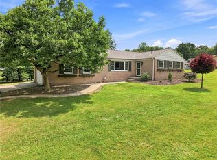 34 Lilac Dr, West Middlesex, PA 16159