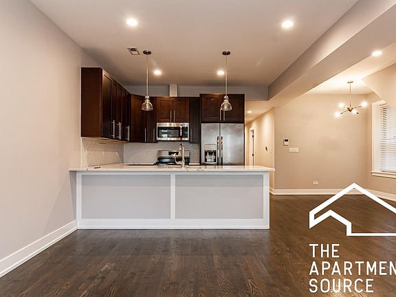 2nd image of 2829 N Rockwell St #1F