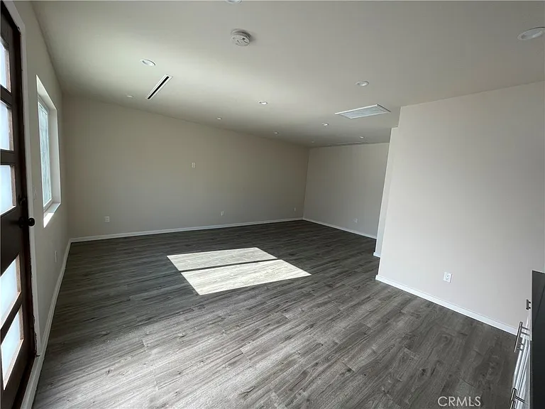 10213 Quill Ave — Photo 17