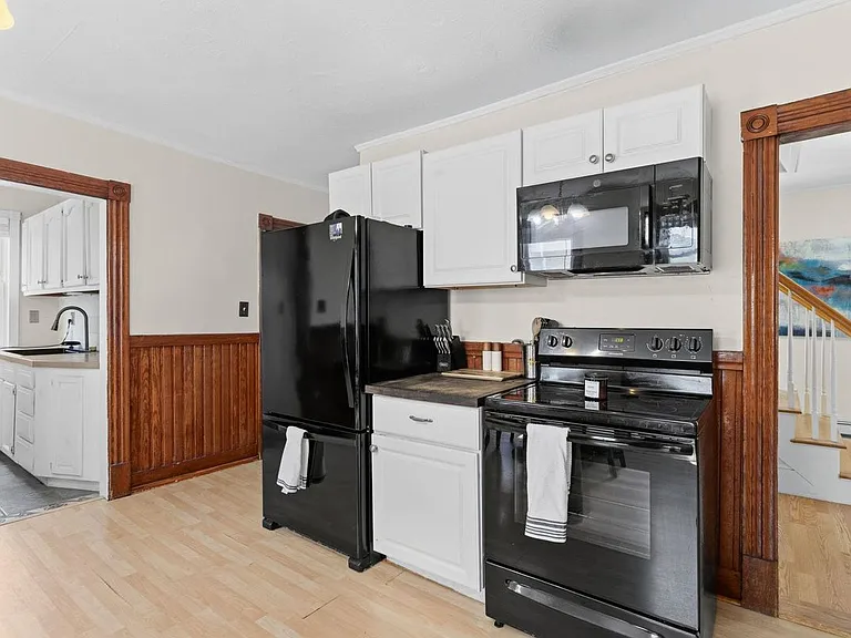 616 Hevey St — Photo 13