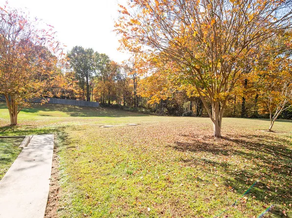 Riverhill Apartments