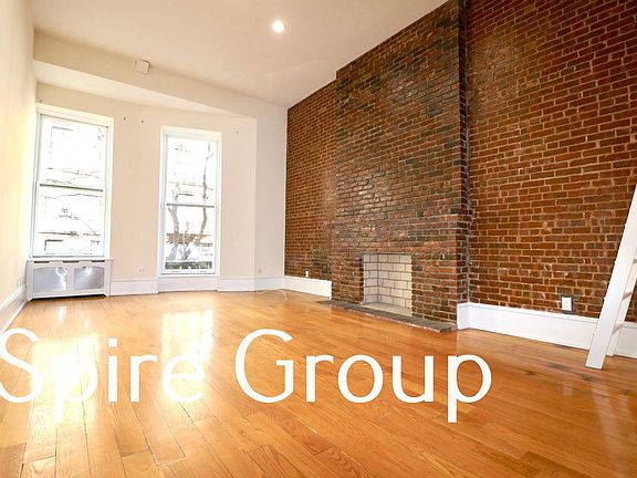 3rd image of 20 W 76th St APT 2A