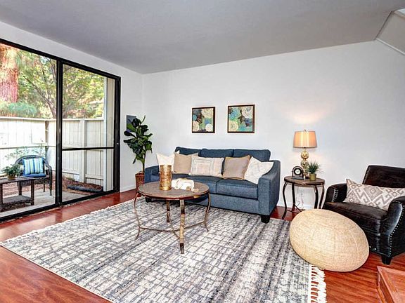 3rd image of 3023 Kaiser Dr Unit H