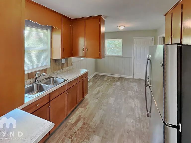 5201 Pinebrook Dr — Photo 5