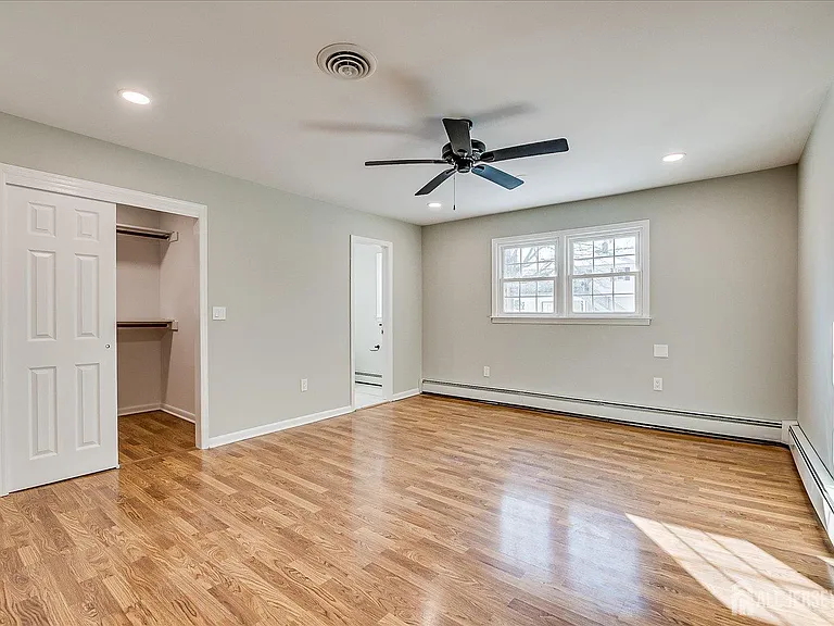 145 Somerset Ave — Photo 17