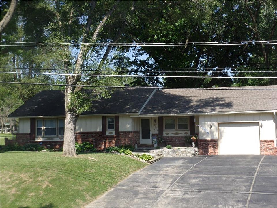 1st image of 2301 N 85th St