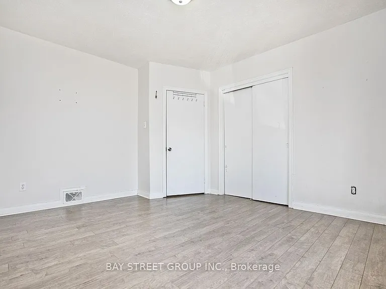 67 Elvaston Dr — Photo 16