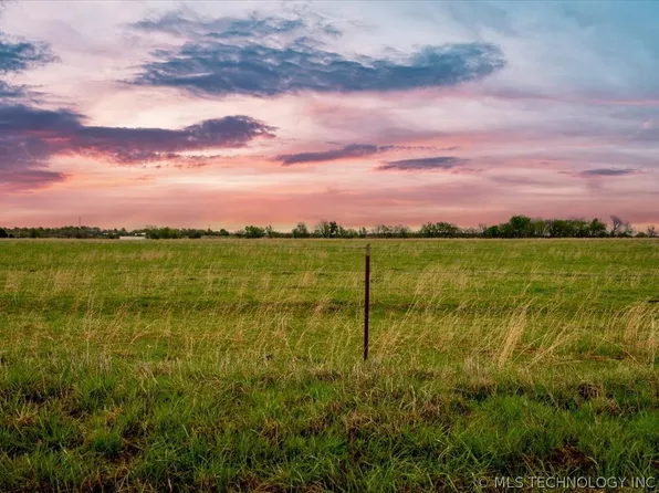 7 S 4360th Rd, Vinita, OK 74301