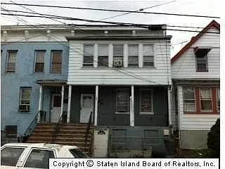 100 Warren St photo 1