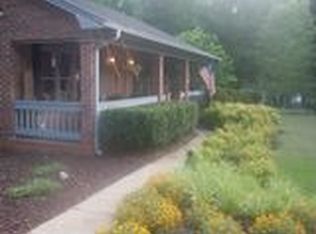 185 Springbrook Dr, Winterville, GA 30683