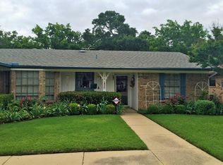 3417 Cotillion Dr, Arlington, TX 76017