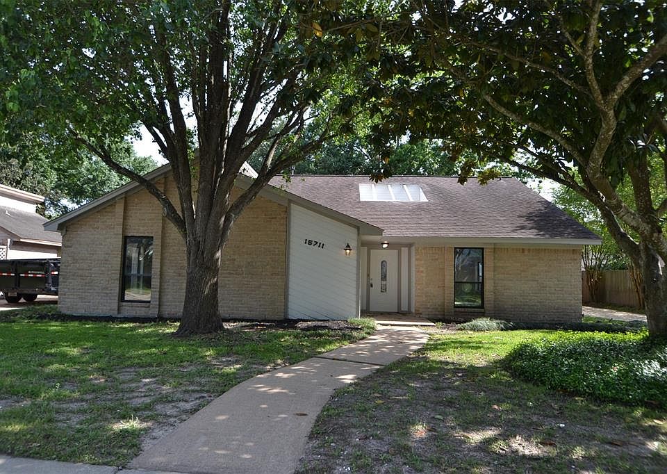 1st image of 15711 Tumbling Rapids Dr