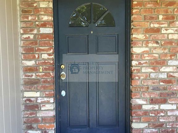 2nd image of 1433 Baywood Dr
