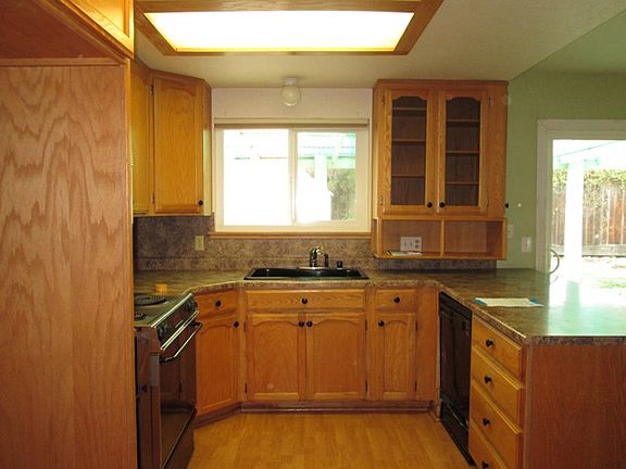 4th image of 172 Gentry Cir
