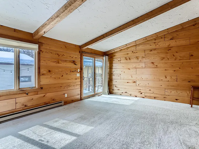 1392 Palace Ave — Photo 14