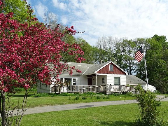 3rd image of 1044 County Highway 26