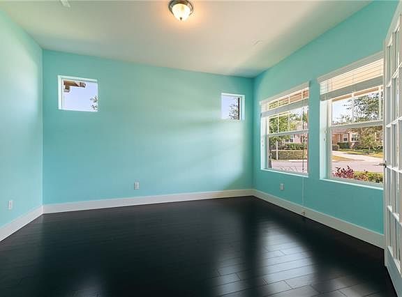 5th image of 11820 Bowery Pl