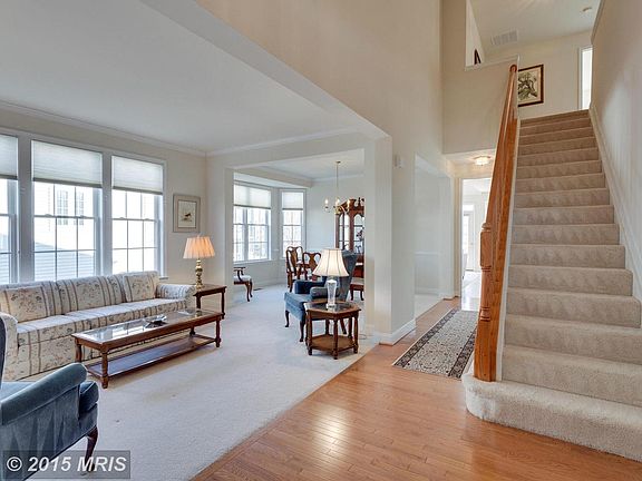 3rd image of 6598 Alderwood Way