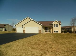 2464 Sundown Pl, Kronenwetter, WI 54455