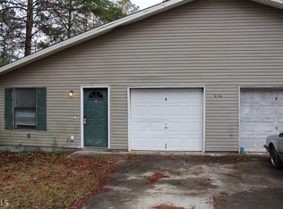 516 S Arizona St #A/B, Kingsland, GA 31548