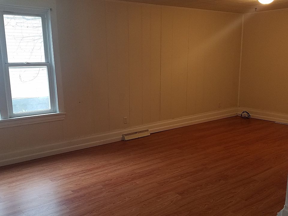 2nd image of 420 Grand Ave