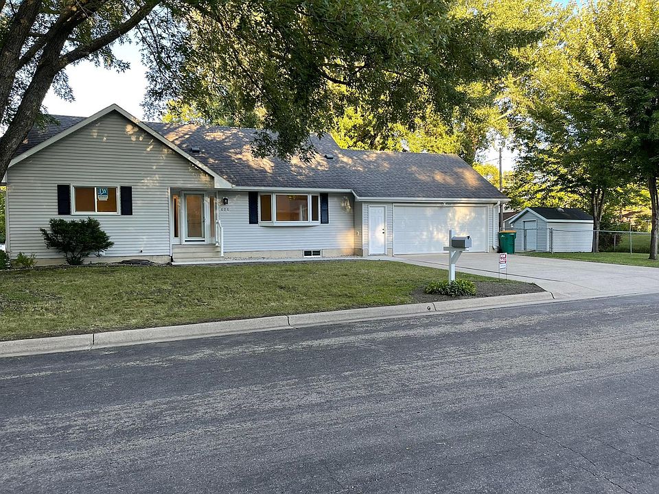1st image of 606 Sherwood Ave
