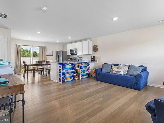 5th image of 1625 Terrapin Cir