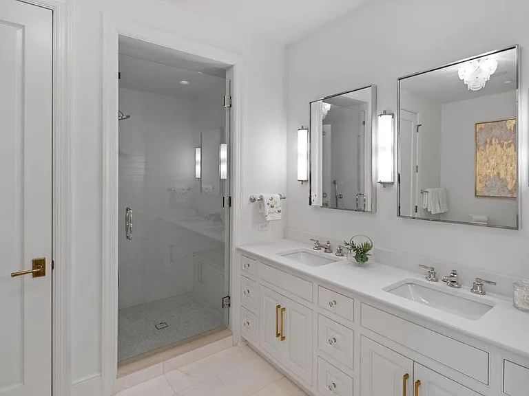 1111 W River Pkwy #11C — Photo 22