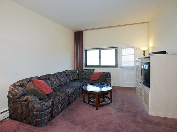 3rd image of 4 Rose St APT 4-B2