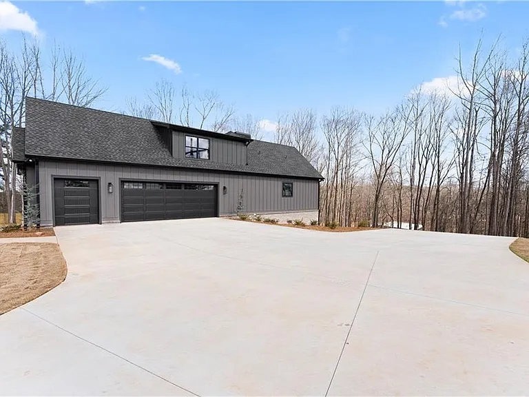 3255 Tanners Mill Rd — Photo 9