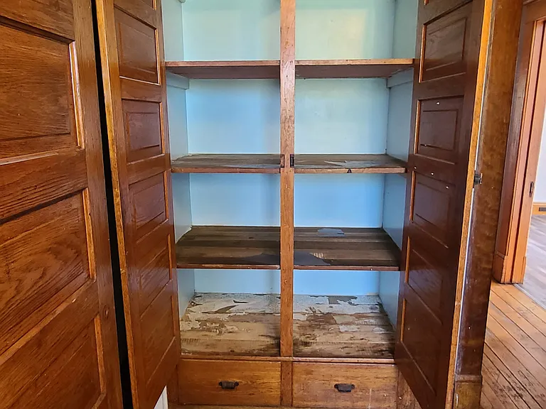 422 W Burr Oak St #2 — Photo 5