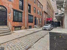 1222 Chancellor St